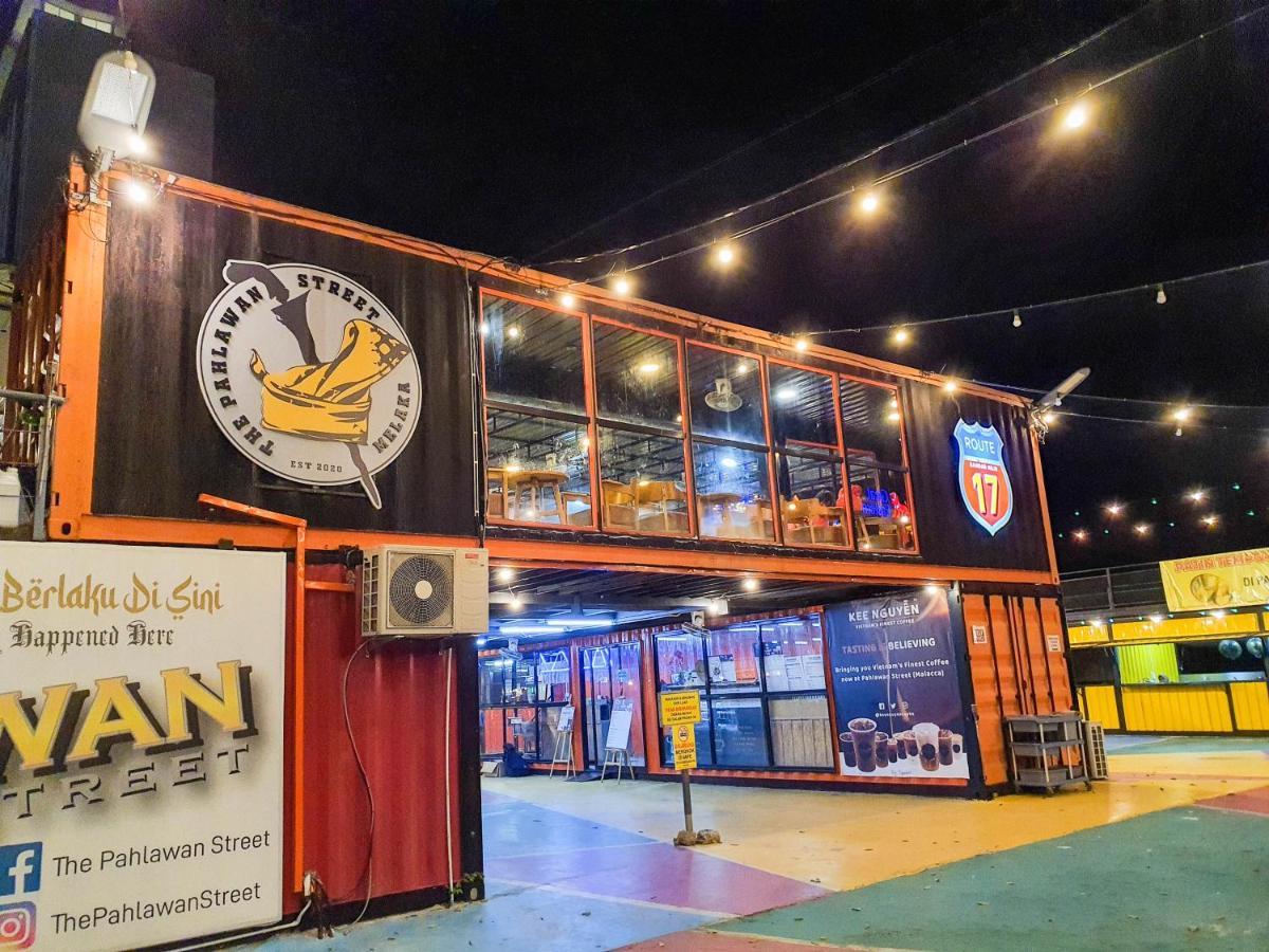 "Cloth Art Homestay" 4 Min Walk To Car Free Zone By Shine Stay Malacca Extérieur photo