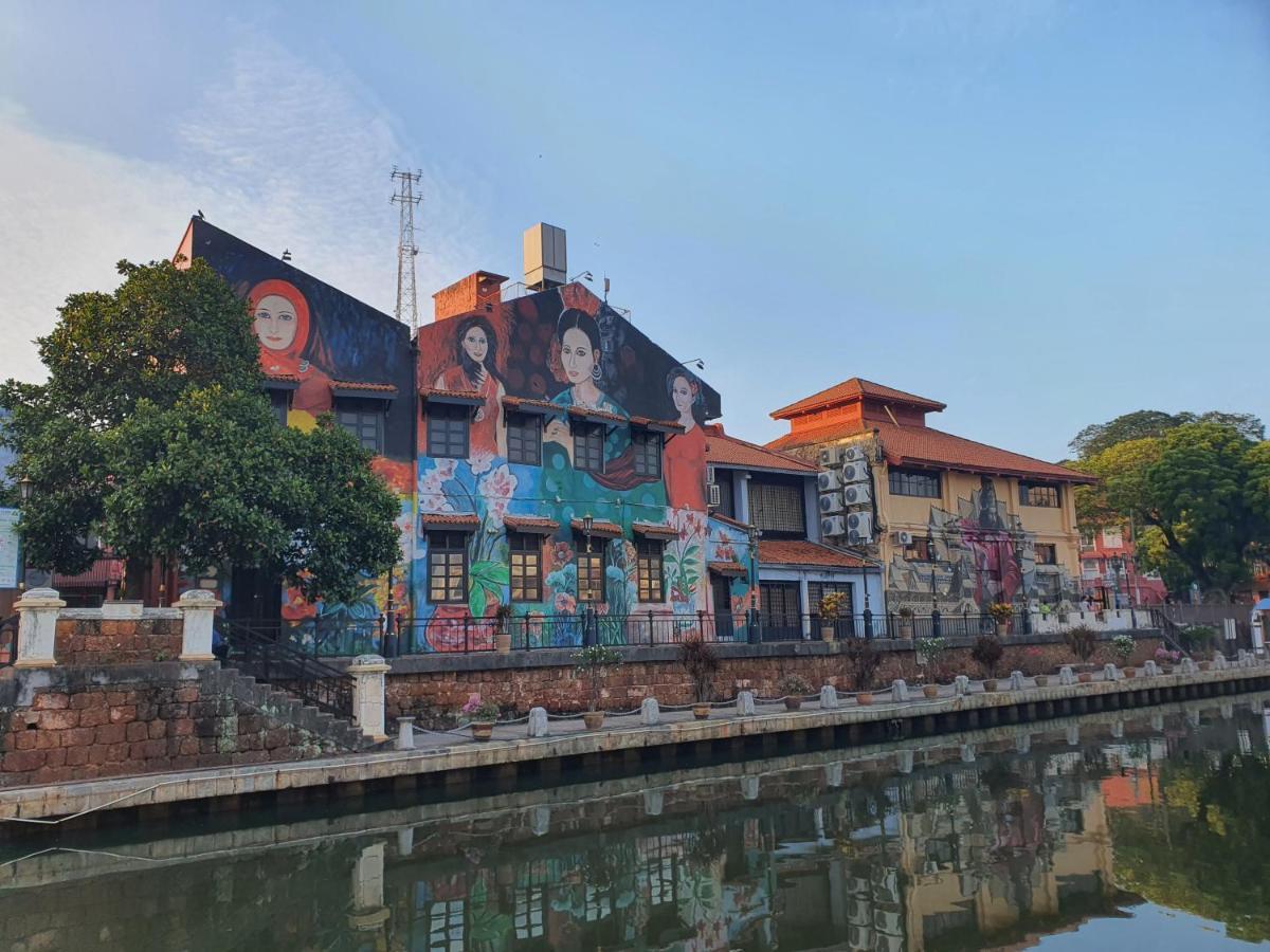"Cloth Art Homestay" 4 Min Walk To Car Free Zone By Shine Stay Malacca Extérieur photo